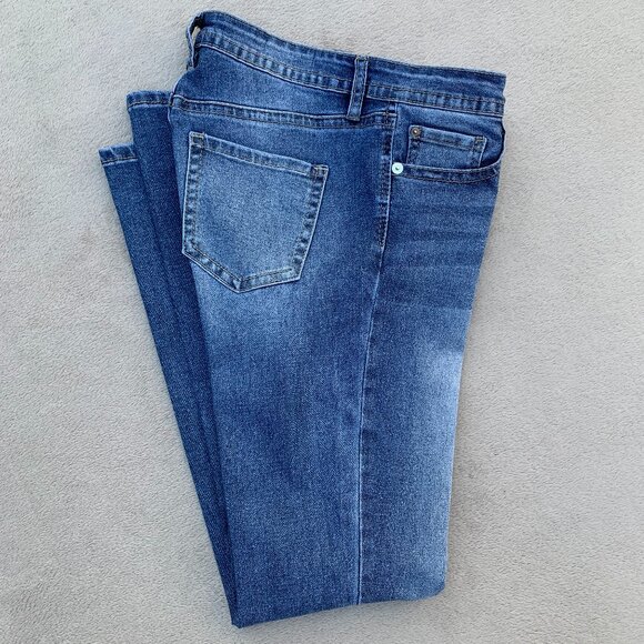 YMI Premium Stitch Boot Cut Mid Rise Jeans Sz29 - Picture 4 of 15
